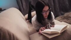 Riproduci Skinny Tattooed Pornstar's Solo Anal Play with Toys