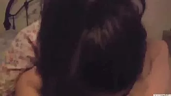 Riproduci Teen sub fa un pompino incredibile e ingoia