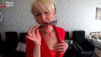 Redare Femeie de afaceri muie profundă și fund cu un partener după muncă
