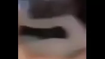 Abspielen Mädchen nach der Schule von ihren Klassenkameraden gefickt
