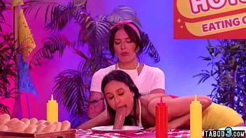 Reproduzir Ebony lésbica alexis tae strapon fodendo eliza ibarra e charlotte sins