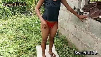 play My new neighbor is hot and sexy and i can't resist her yummy creamy pussy