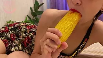 Afspelen Eten van kont naar mond, mukbang, voedselporno