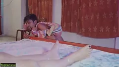 play ¡La sorpresa anal de la india Desi Bhabhi por parte de un ladrón misterioso!
