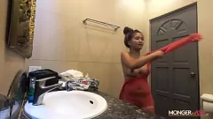 play Embarazo tailandés duro: mamada de rejilla de Daisy y coño afeitado Misionero con grandes tetas