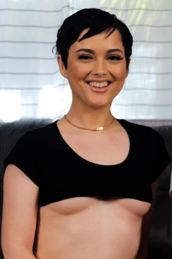 Pornostar Nicole Valentine