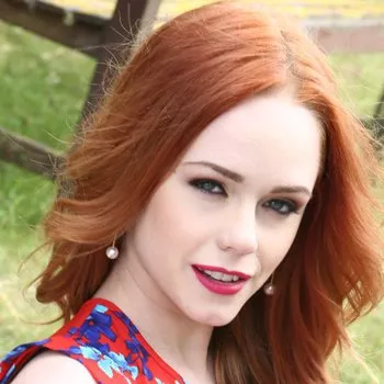Pornoster Ella Hughes