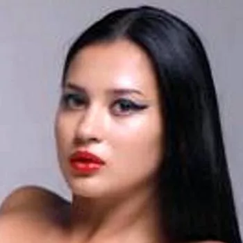 Actrita Victoria Mur